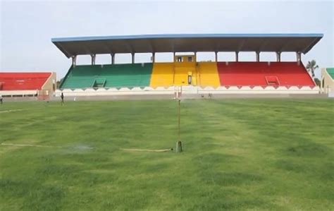 stade lat dior de thies|Thiès : Les ''Lions'' découvrent le stade Lat Dior .